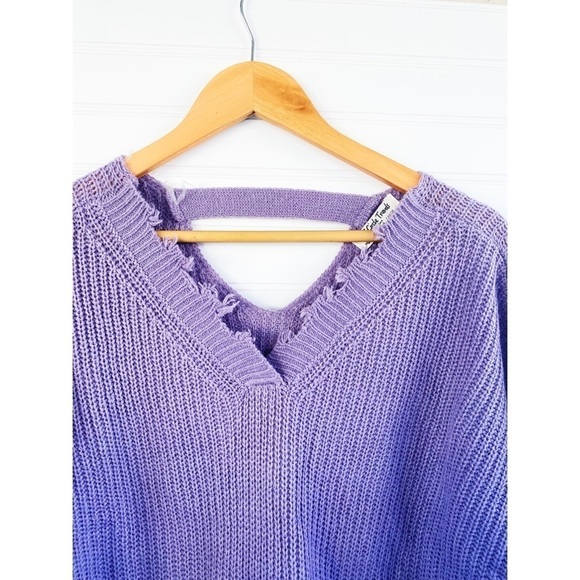 Fringe knit sweater Size Large - Picture 3 of 9